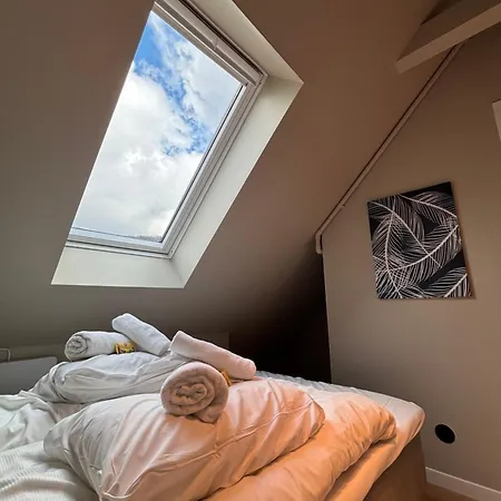 Beautiful 4 Bedroom In Sentrum 아파트 베르겐